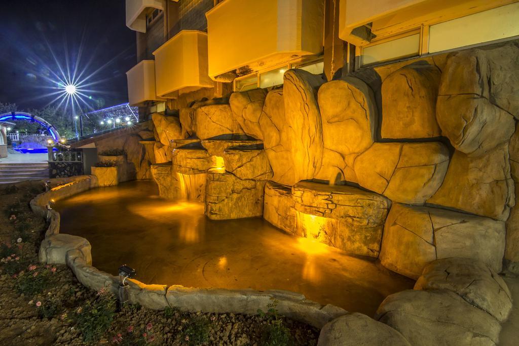 Grand Terme Hotel Kırsehir Esterno foto