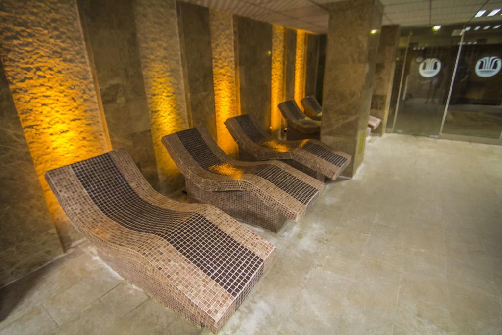 Grand Terme Hotel Kırsehir Esterno foto