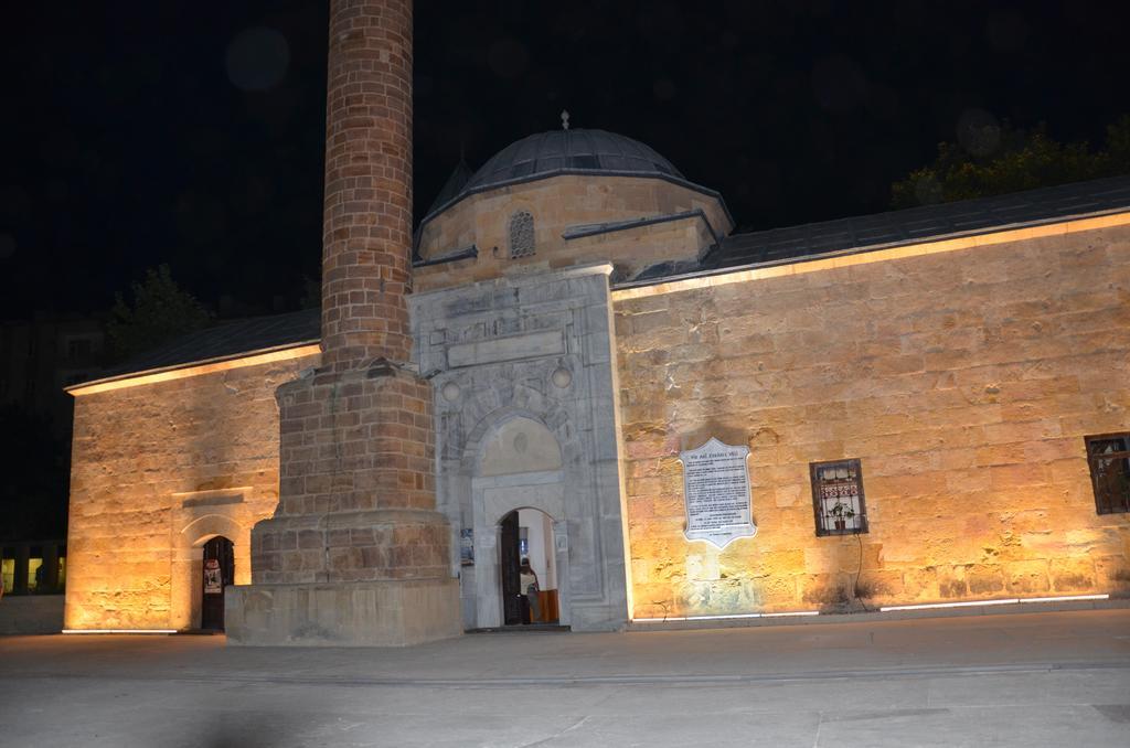 Grand Terme Hotel Kırsehir Esterno foto